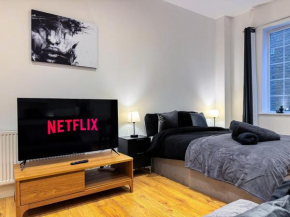 Central & Cosy Home Walking Distance To High Steet